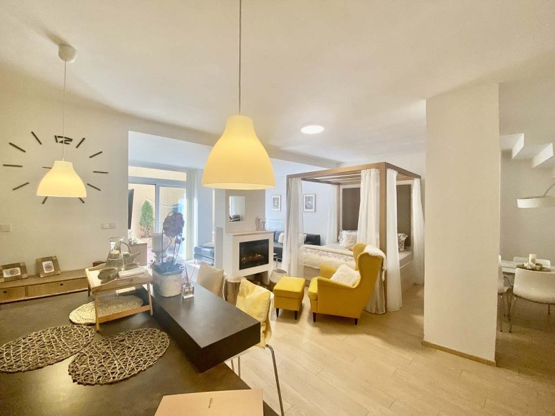 Apartmán v přízemí s postelí s nebesy