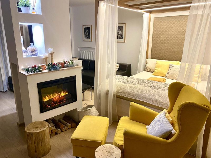 Apartmán v přízemí s postelí s nebesy