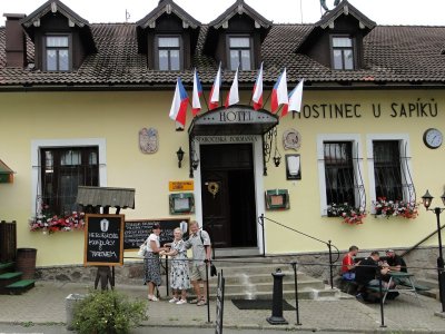 Restaurace a penzion U Sapíků