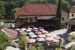 Lázně Leopoldov - Hotel