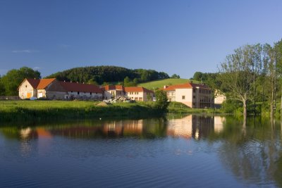 Dvůr Chotětice