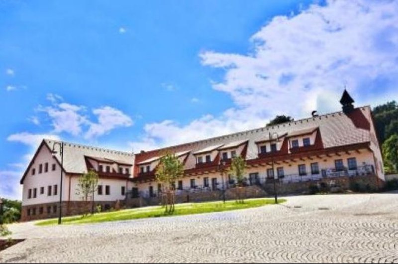 Dvůr Krutěnice - Hotel & Riding Resort