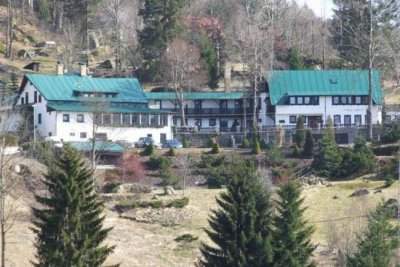 Hotel V nebi