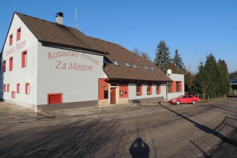 Penzion & Restaurace Za Mostem