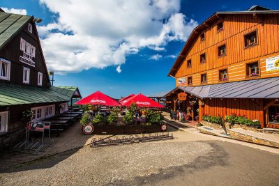 Horský hotel  Štumpovka a horská bouda Dvoračky