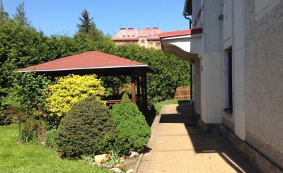 Ubytování Hostinné - levné krátkodobé i dlouhodobé
