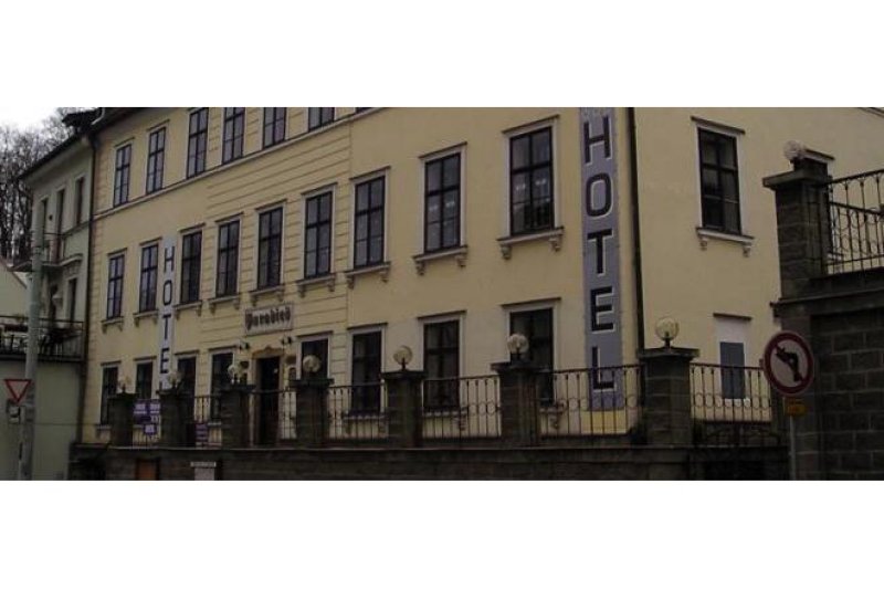 Hotel Paradies