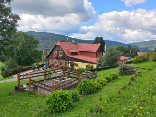 Penzion U Kostela