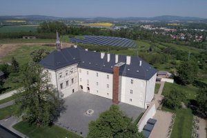 HOTEL & ZÁMEK SVIJANY