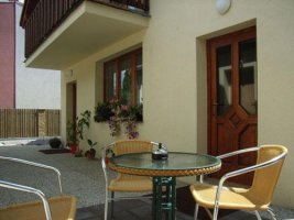 Pension 325