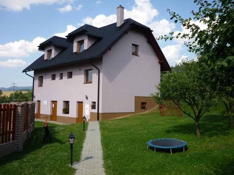 Apartmány u tenisového kurtu