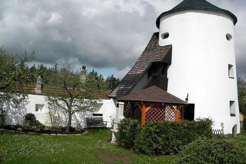 Hradební věž Žumberk