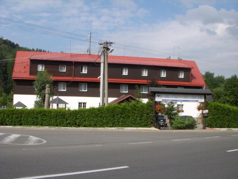 AutoClub Hotel
