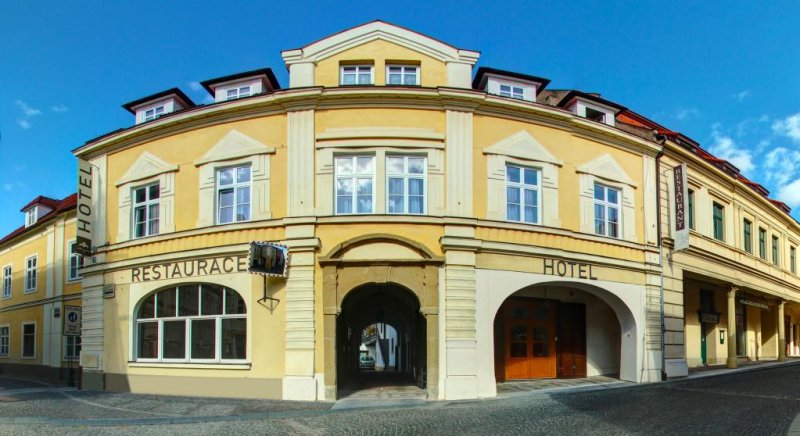 Hotel u Hradu
