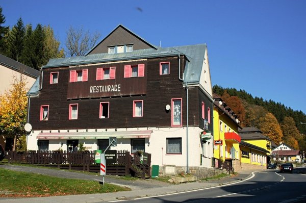 Hotel a restaurace Slávie