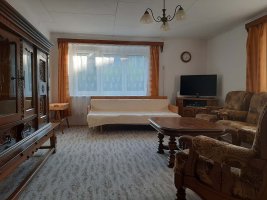 Chalupa u řeky Těchonín