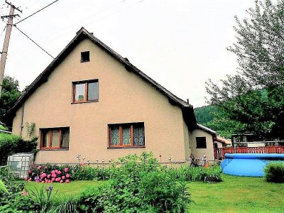 Chalupa u řeky Těchonín