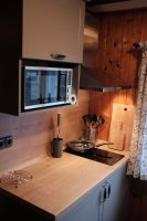 Chaloupka na stráni