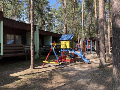 Chatová osada Jachta u Máchova jezera