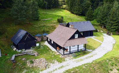 Chalupy okolo Jalovca