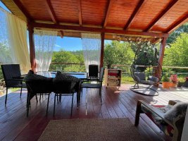 Chata nad lázeňským údolím