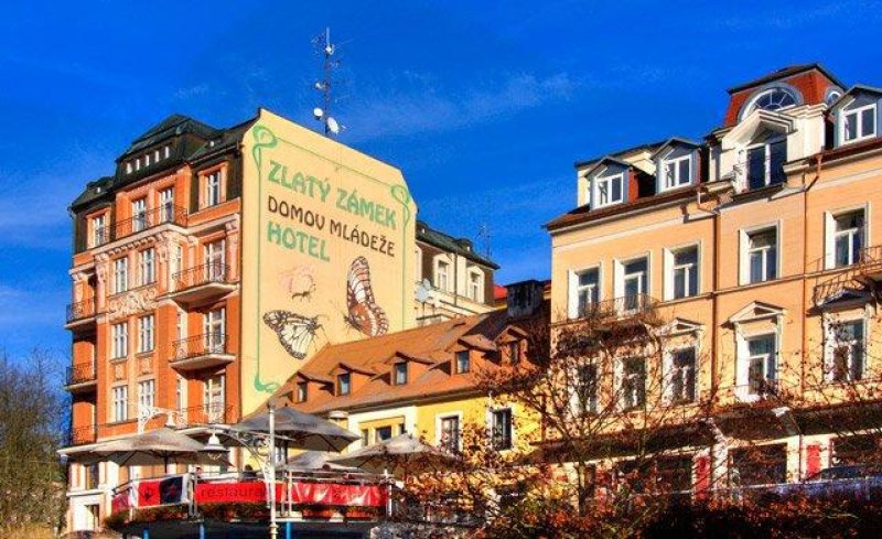 Hotel Zlatý zámek