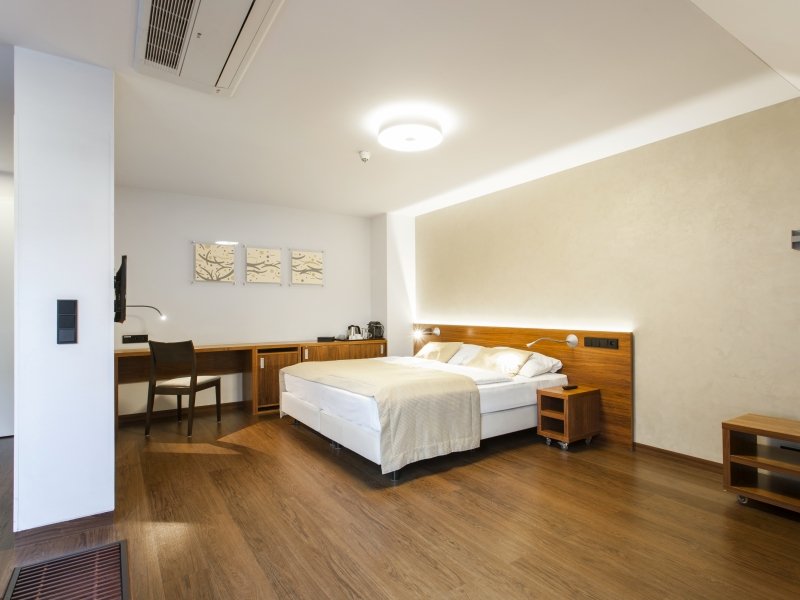 Hotel Carol