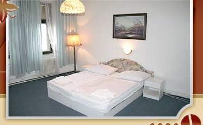 KLATOVSKÝ DVŮR