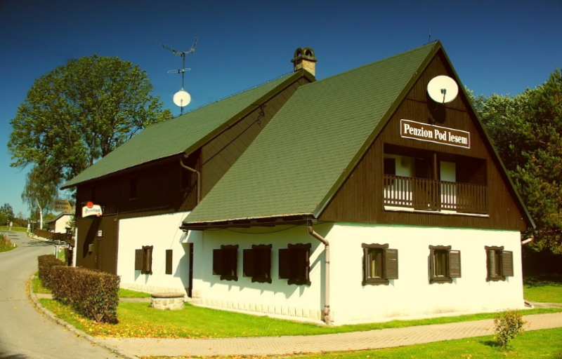 Miloslav Bartoň - Preciz - Pension Pod lesem