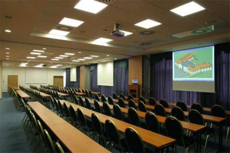 DAROVANSKÝ DVŮR RESORT