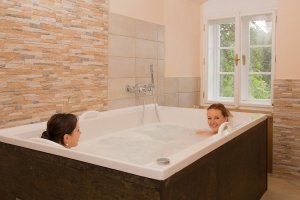 EA Zámecký hotel Hrubá Skála