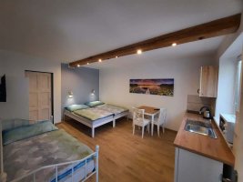 UBYTOVÁNÍ V PAŘEZÍ 