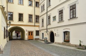 Hotel Metamorphis