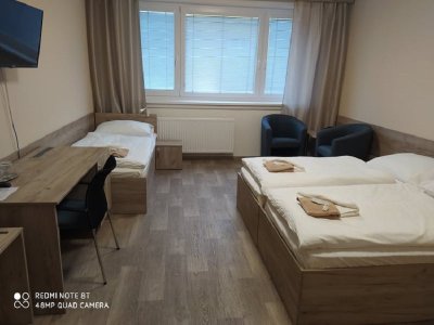 Hotel Junior