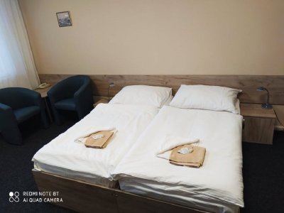 Hotel Junior