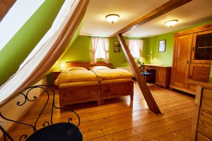 Panský dům a Pyramida s.r.o.