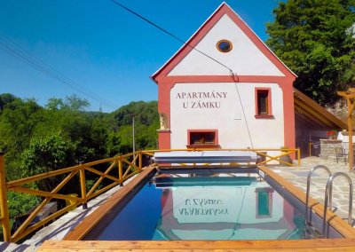 Apartmány U Zámku