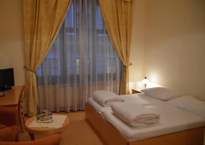 Hotel Zlatý Lev, s.r.o.