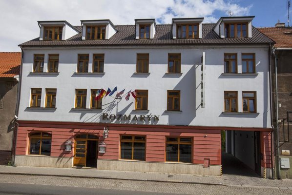Hotel - Pizzeria Rozmarýn