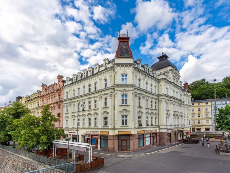 Imperial Apartments