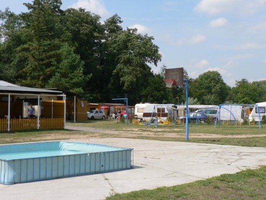 Kemp a koupaliště Vémyslice