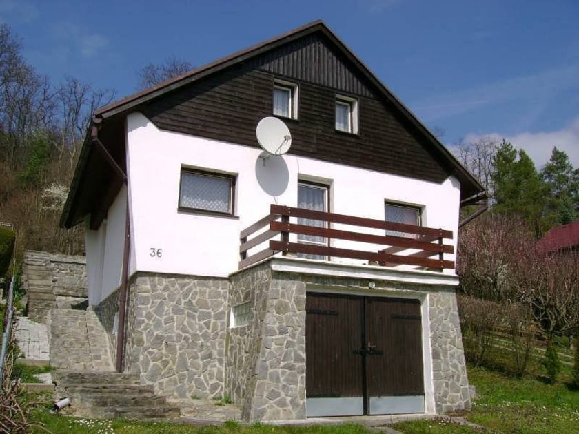 Chata Louny Orasice-36 – celá chata se zahradou u Loun