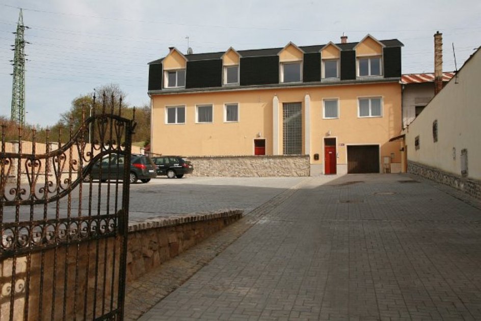 Pension Ehila, Karlovy Vary – Drahovice – apartmány s diskrétním wellness