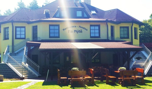 Penzion Na Mýtě a restaurace