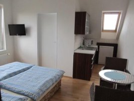 Ubytování u Macochy - Bed and Breakfast