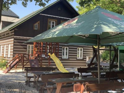 Hotel Atlas a Penzion Domeček 