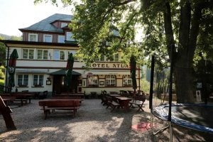 Hotel Atlas a Penzion Domeček 