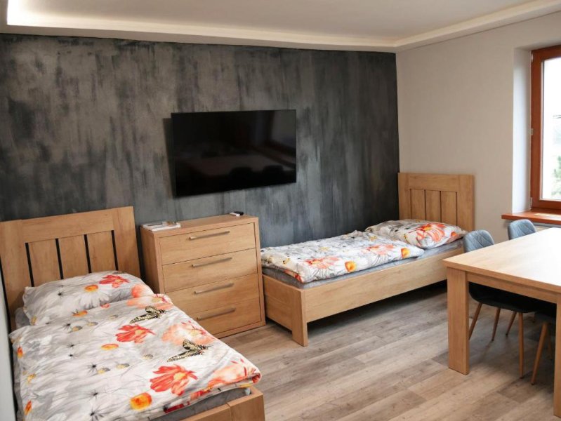 Cyklobar a penzion 100dola