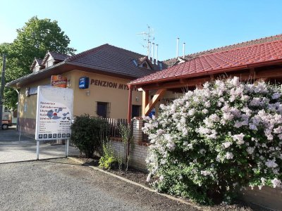 Penzion a restaurace Myslivna