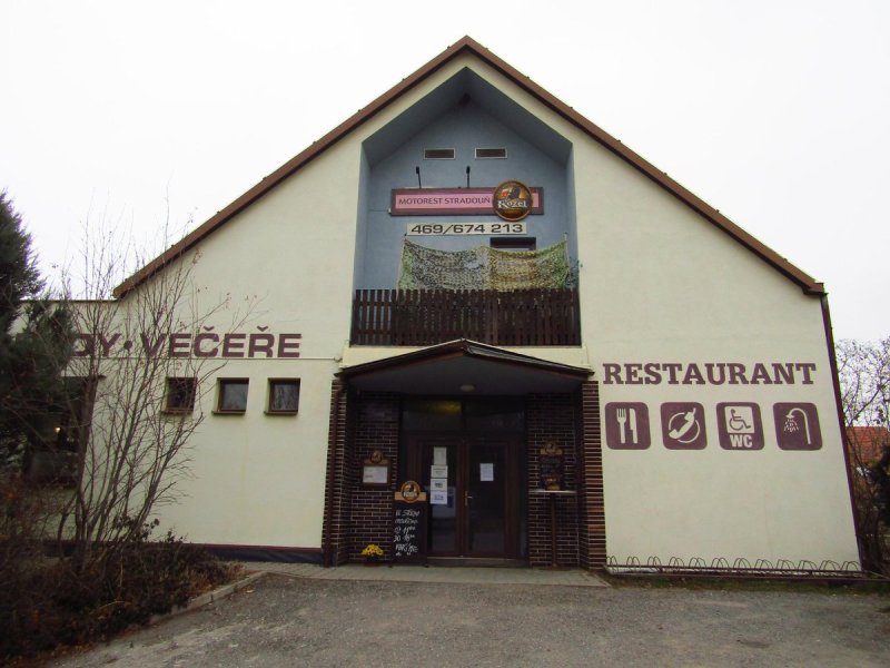 Motorest Stradouň